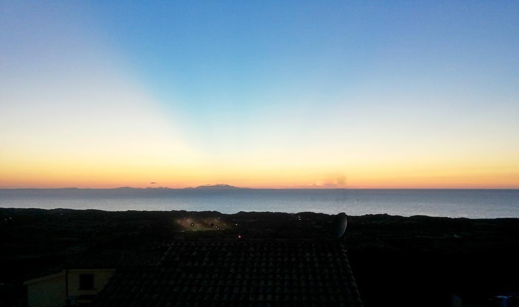 Gf Apartments Li Seddi Badesi Bagian luar foto