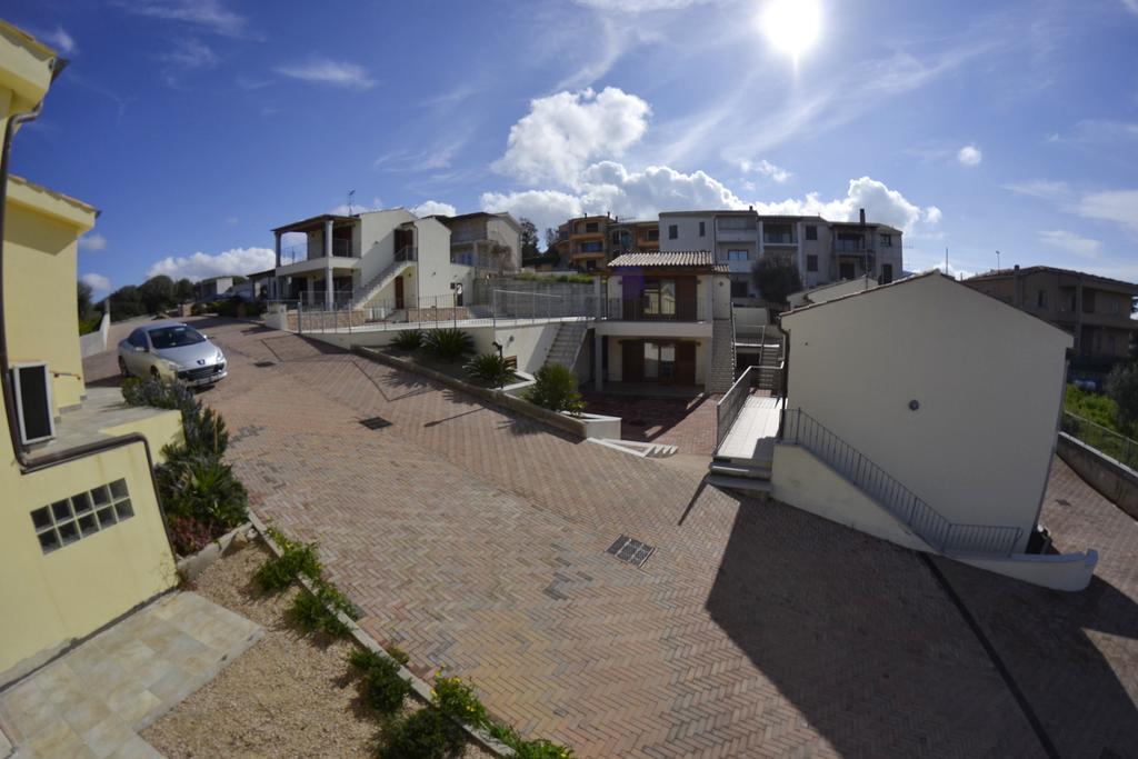 Gf Apartments Li Seddi Badesi Bagian luar foto