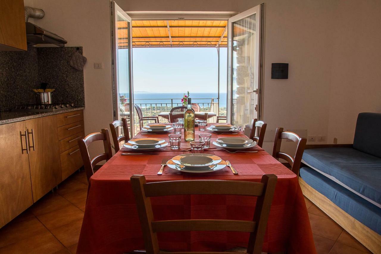 Gf Apartments Li Seddi Badesi Bagian luar foto